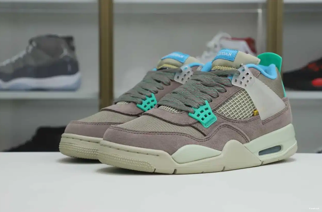 JORDAN RETRO 'TAUPE HAZE' UNION X AIR 4 LA 0526